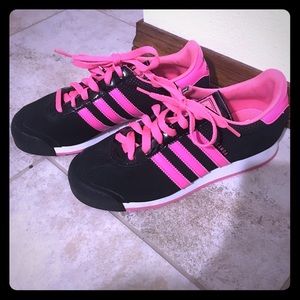New Pink Adidas Samoa size 5.